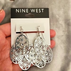 Dangle earrings